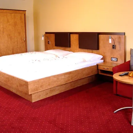 Hotel Seehotel Garni Poellmann Zell am Moos