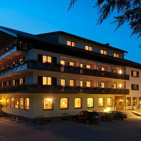 Seehotel Garni Poellmann Zell am Moos