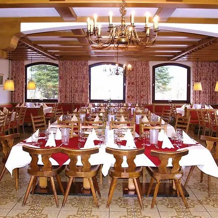 Seehotel Garni Poellmann Zell am Moos