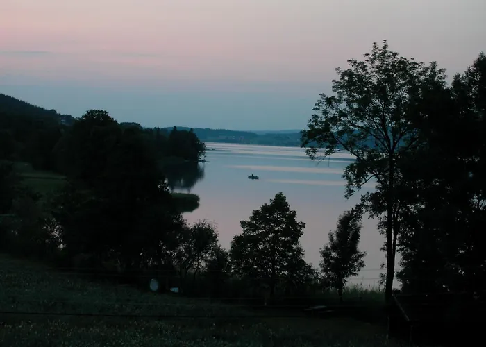 Szálloda Seehotel Garni Pöllmann Zell am Moos